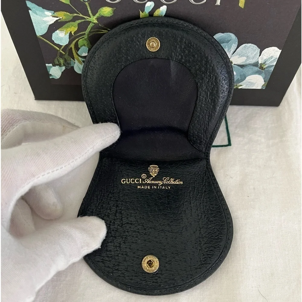 RARE Gucci Supreme Coin Holder Purse EUC Authenticity Guarantee